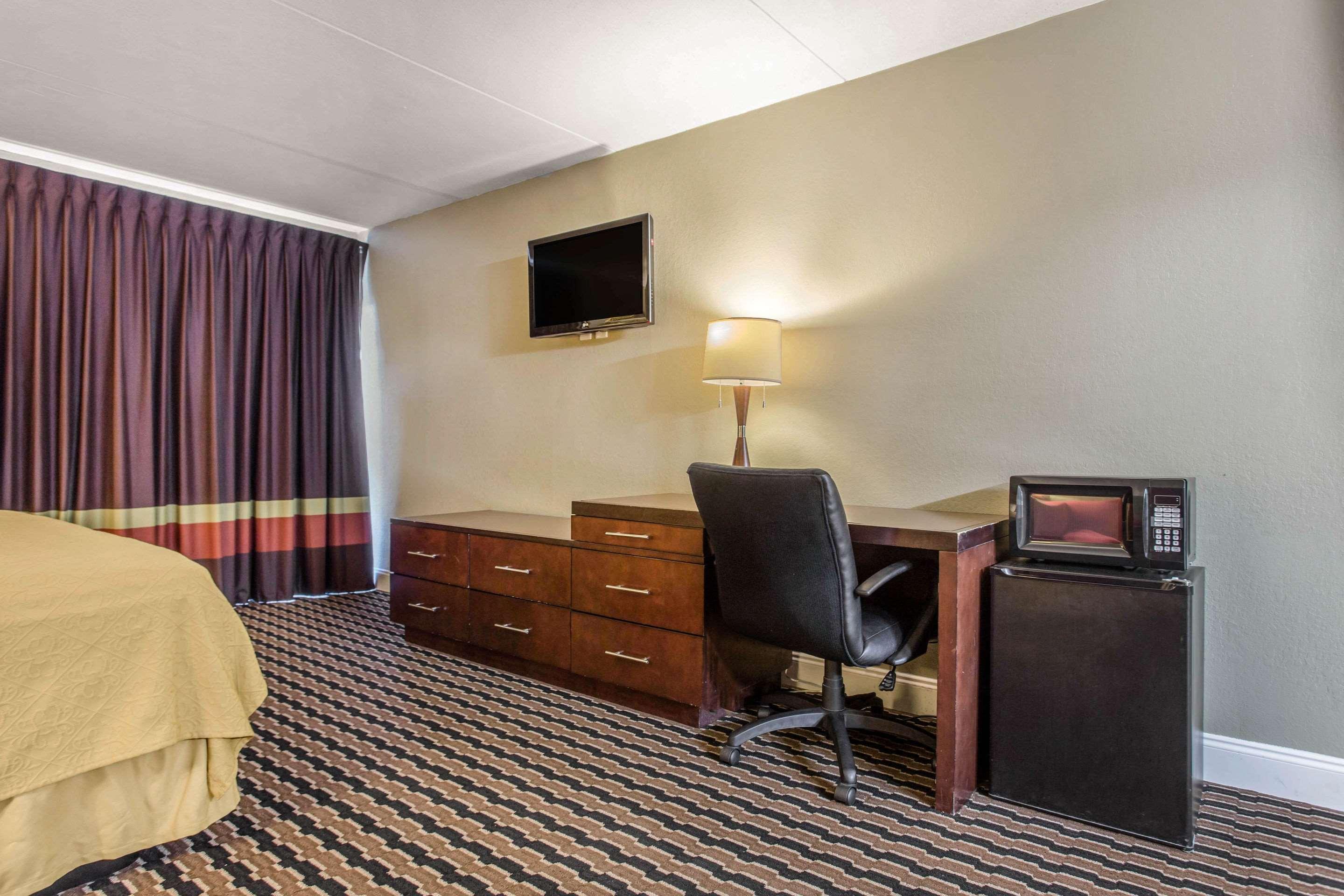 Super 8 By Wyndham Rocky Mount I-95 Exit 145 Hotel Battleboro Eksteriør billede